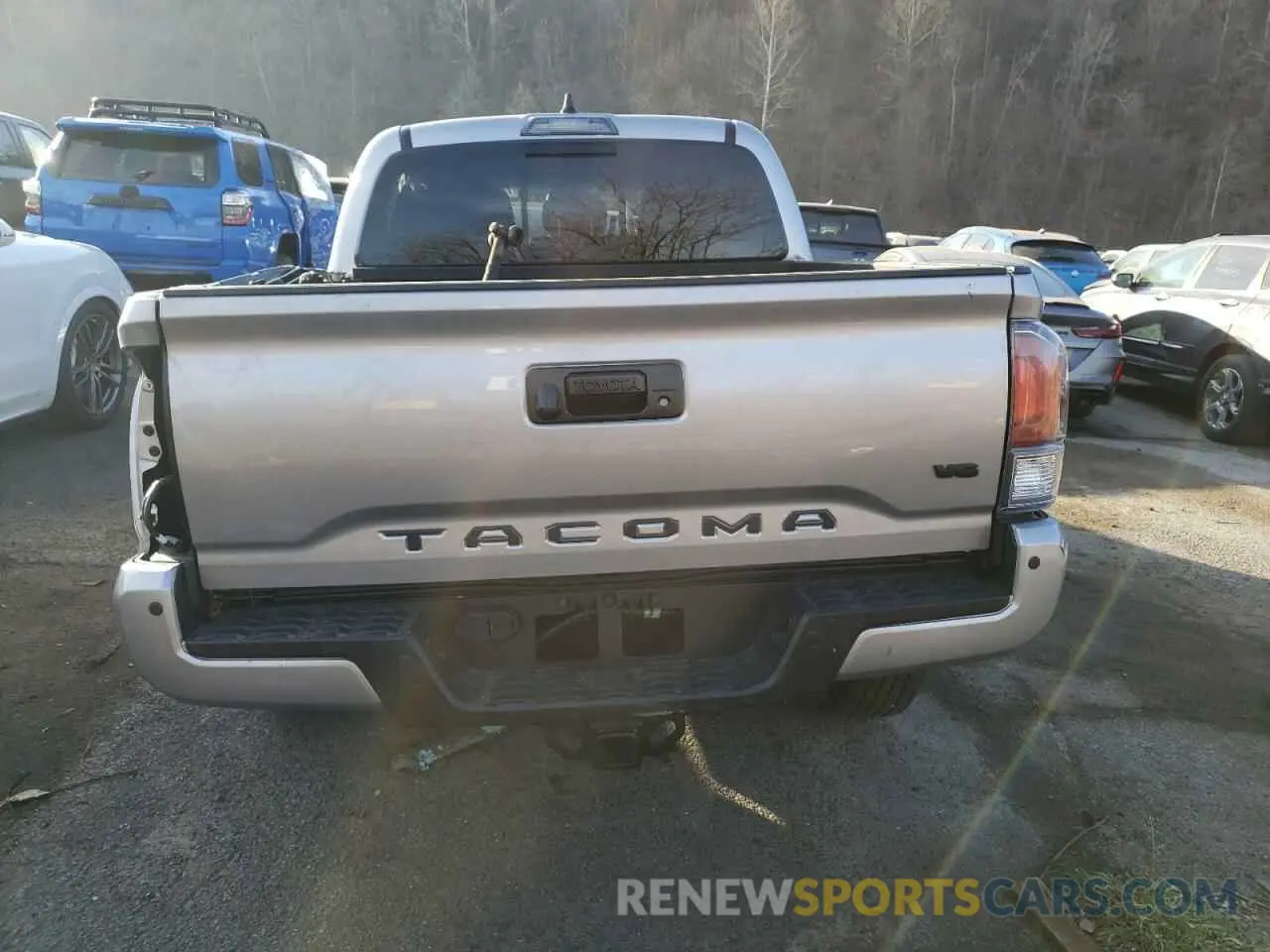6 Photograph of a damaged car 3TYCZ5AN0MT042444 TOYOTA TACOMA 2021