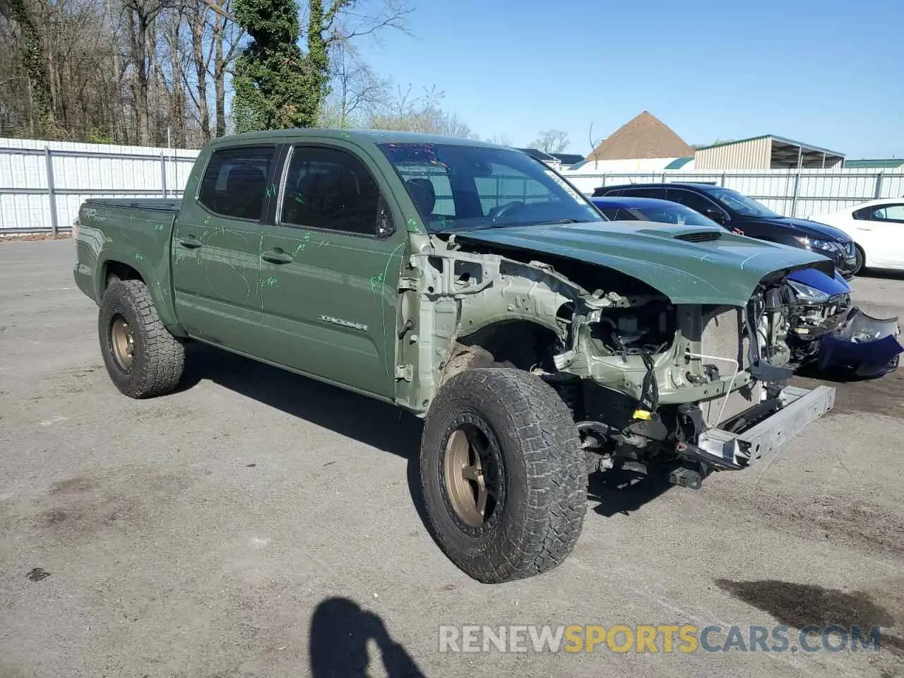 4 Photograph of a damaged car 3TYCZ5AN1MT041397 TOYOTA TACOMA 2021