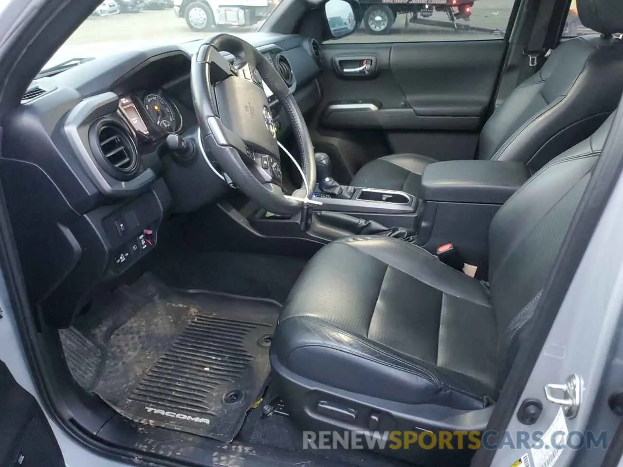 7 Photograph of a damaged car 3TYCZ5AN2MT012331 TOYOTA TACOMA 2021