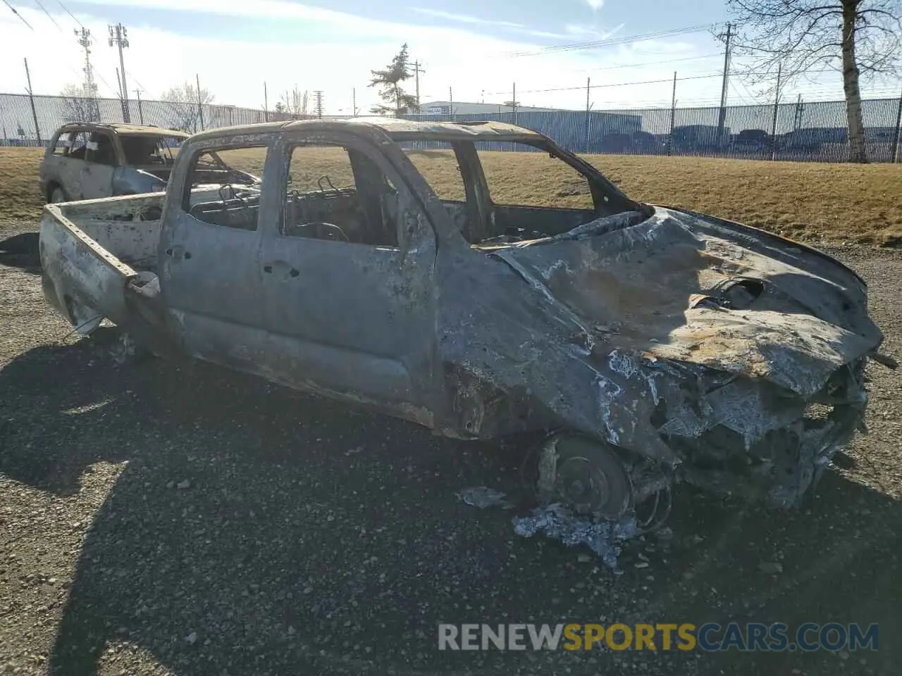 4 Photograph of a damaged car 3TYCZ5AN2MT044020 TOYOTA TACOMA 2021