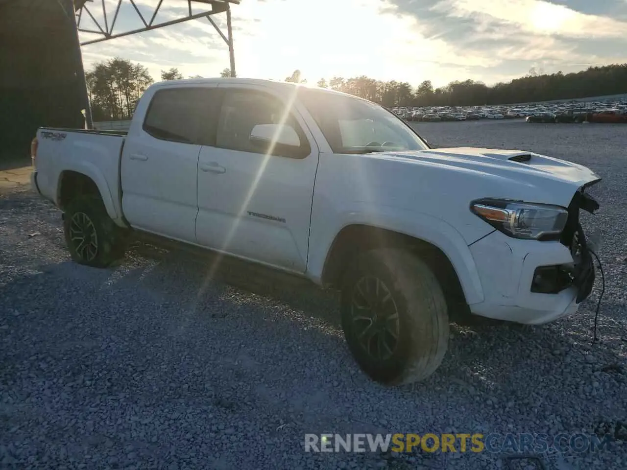 4 Photograph of a damaged car 3TYCZ5AN3MT014105 TOYOTA TACOMA 2021