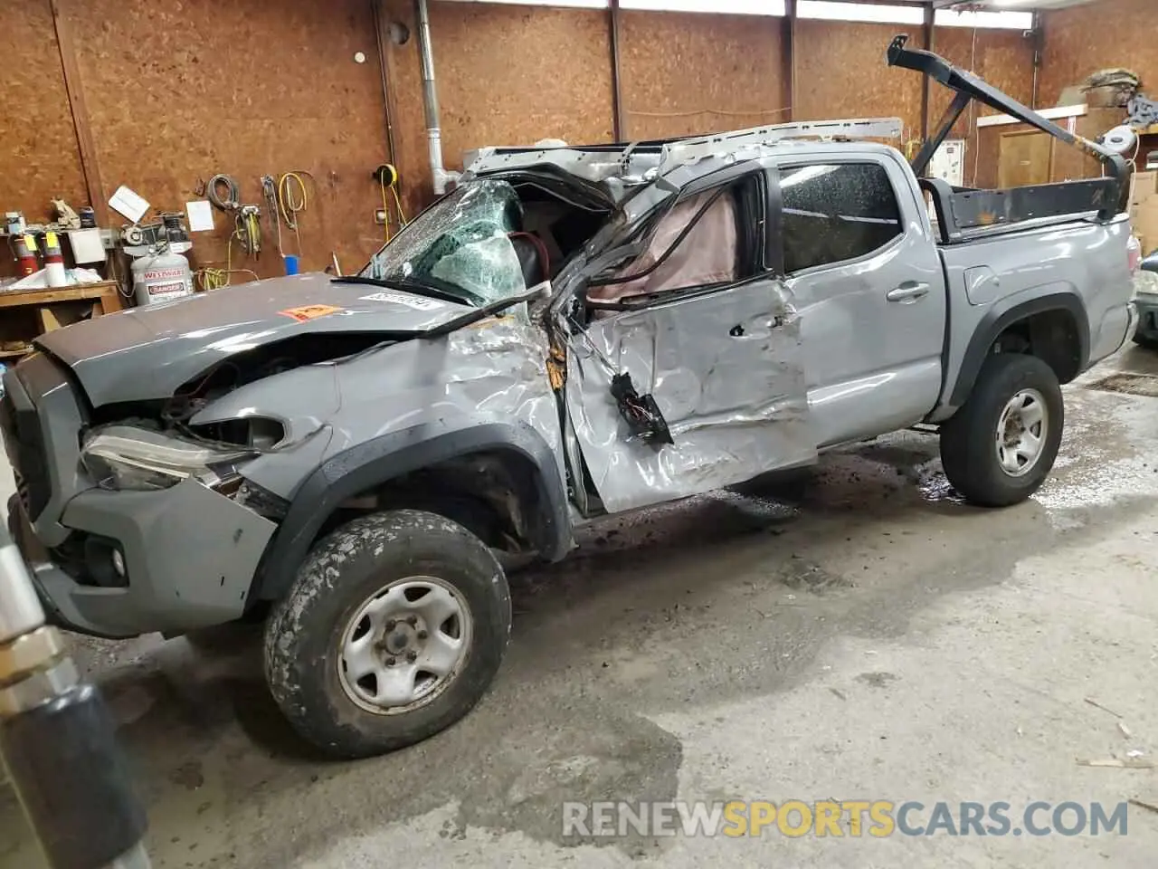 1 Photograph of a damaged car 3TYCZ5AN5MT025963 TOYOTA TACOMA 2021