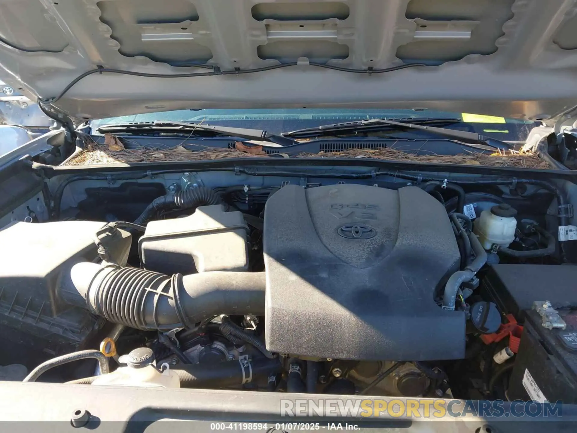 10 Photograph of a damaged car 3TYCZ5AN6MT044375 TOYOTA TACOMA 2021