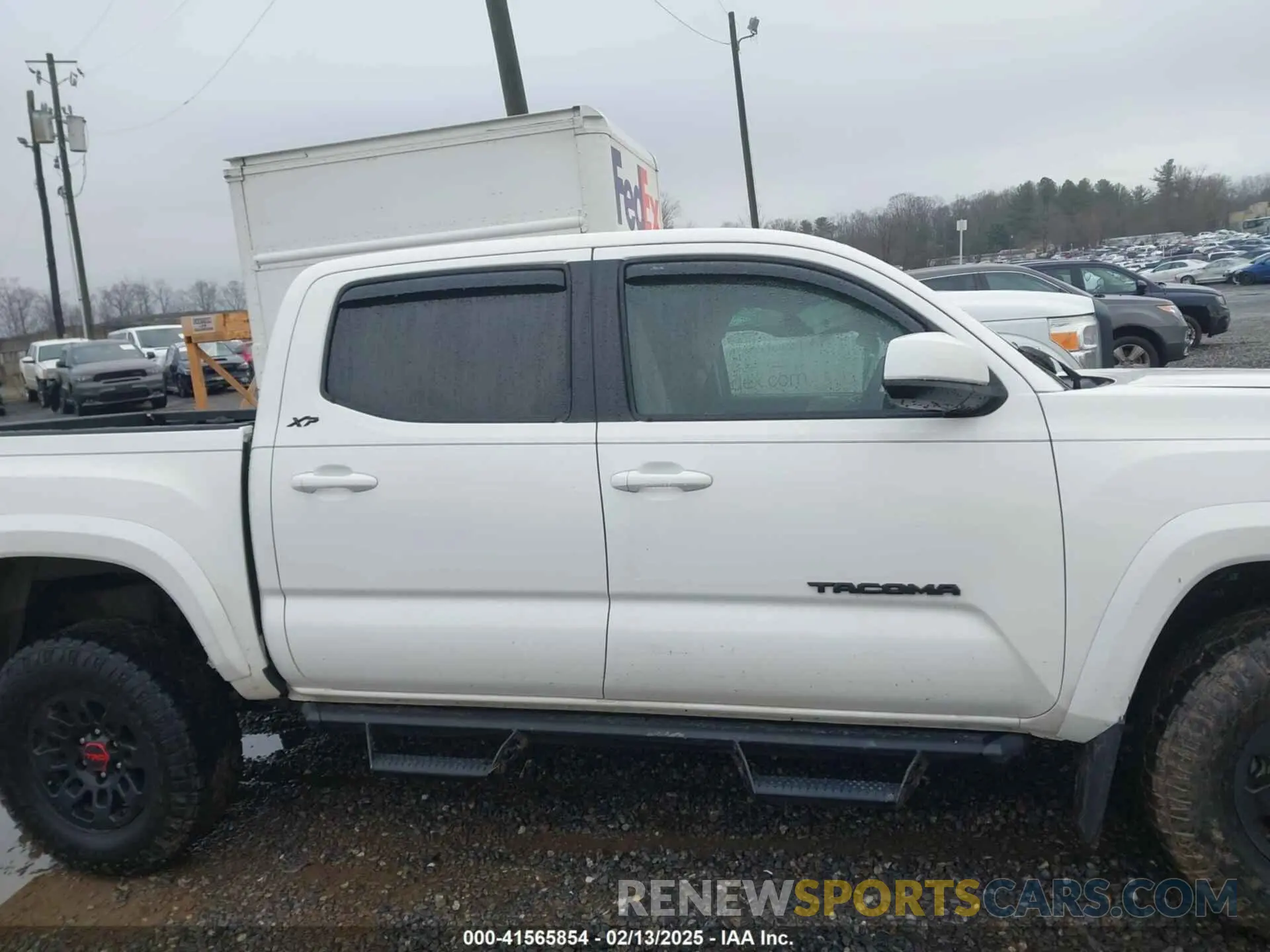 13 Photograph of a damaged car 3TYCZ5AN8MT027724 TOYOTA TACOMA 2021