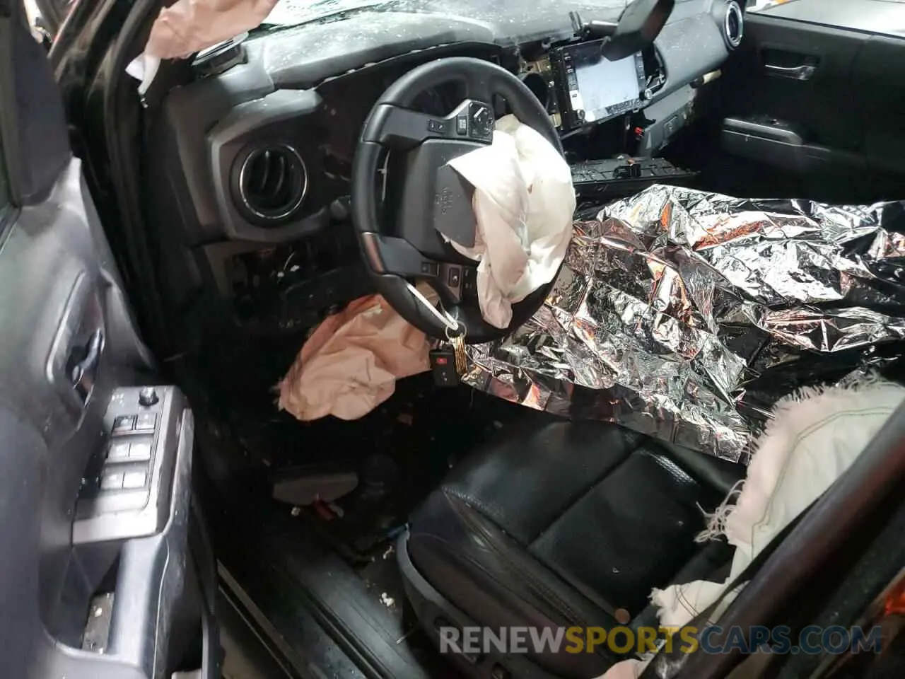 8 Photograph of a damaged car 3TYCZ5AN9MT021155 TOYOTA TACOMA 2021