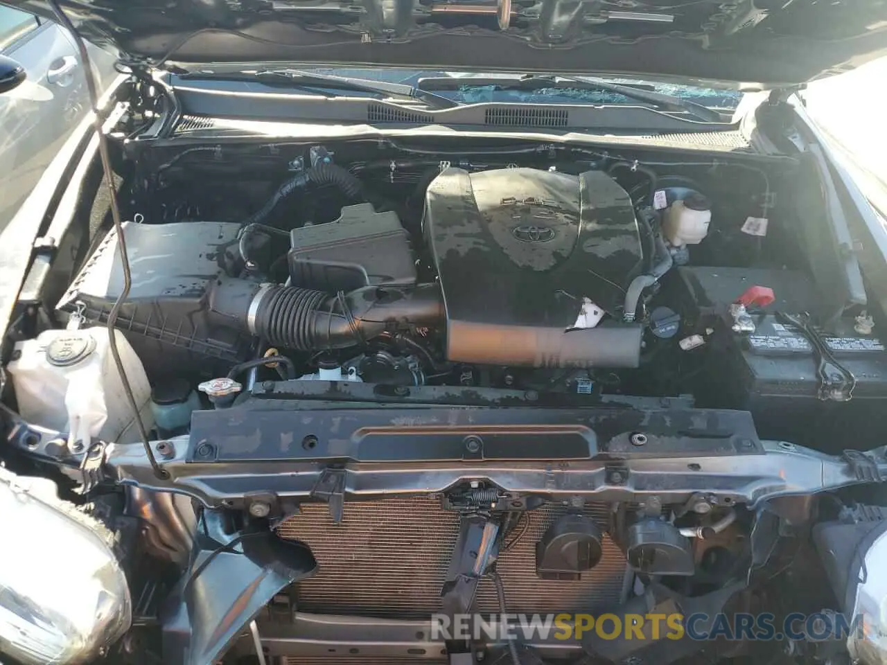 11 Photograph of a damaged car 3TYCZ5ANXMT026204 TOYOTA TACOMA 2021