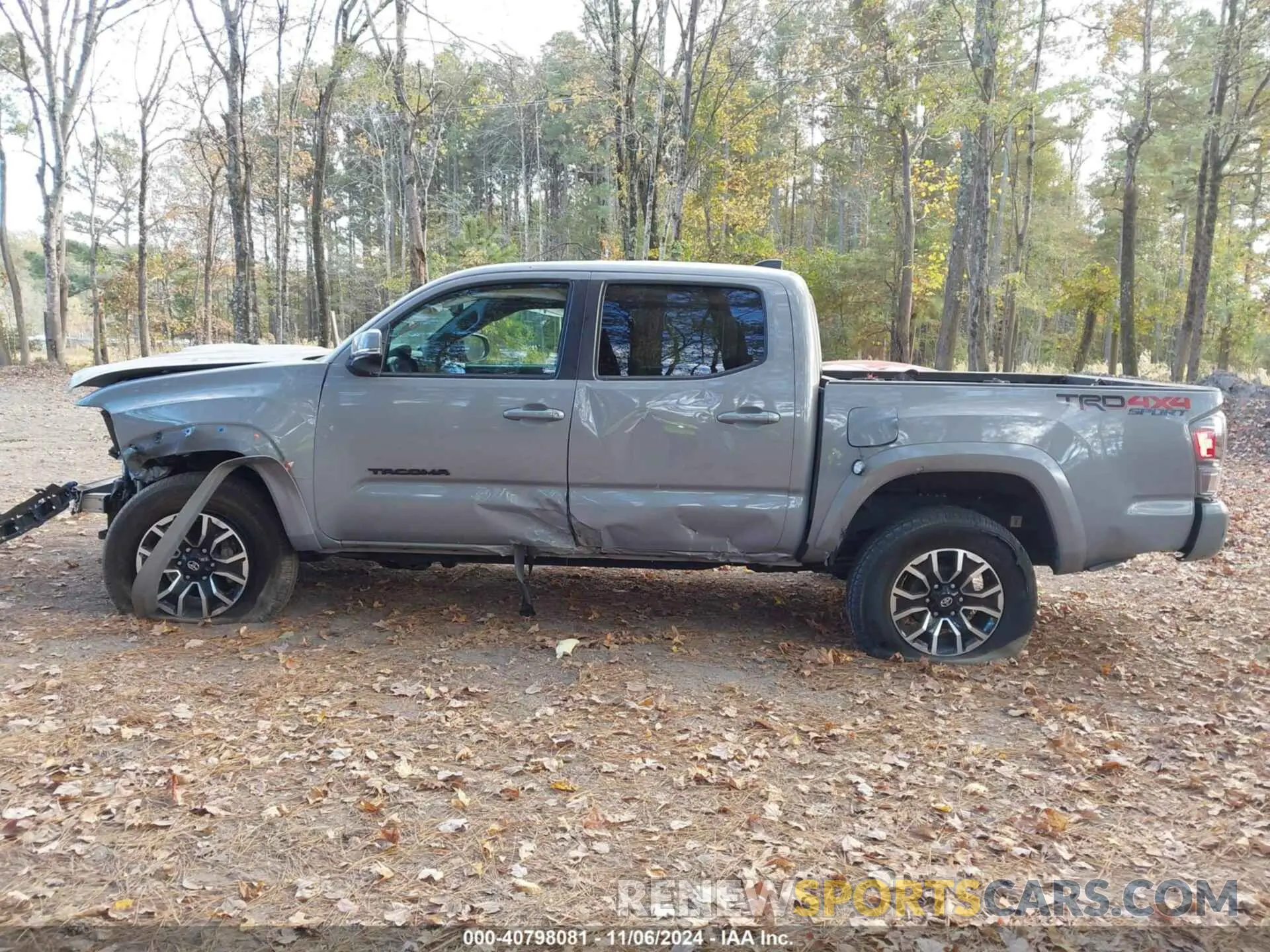 15 Photograph of a damaged car 3TYCZ5ANXMT035405 TOYOTA TACOMA 2021