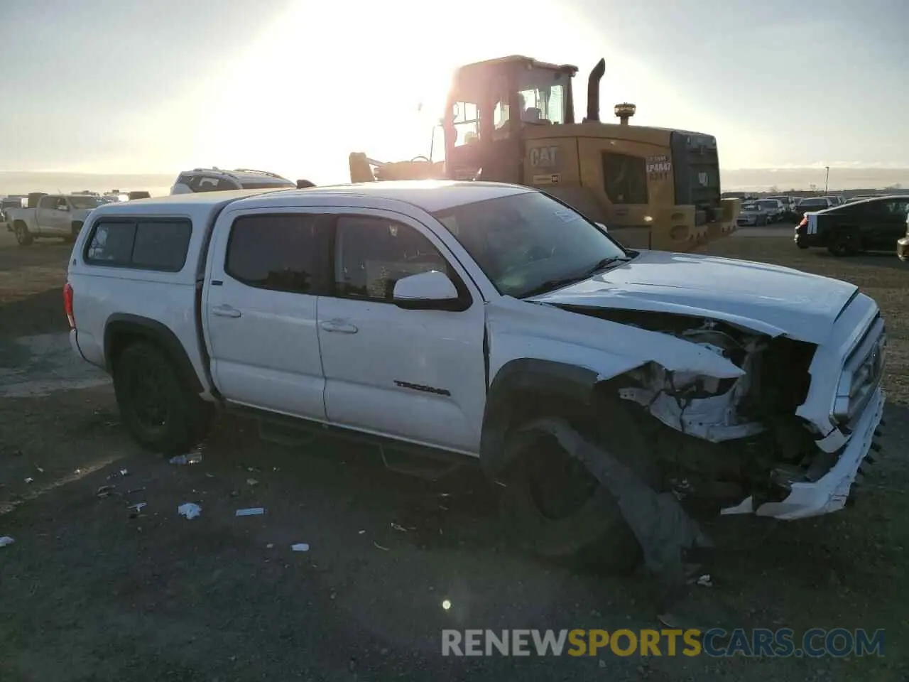 4 Photograph of a damaged car 3TYCZ5ANXMT049479 TOYOTA TACOMA 2021