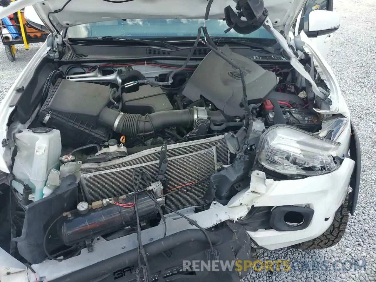 11 Фотография поврежденного автомобиля 3TYDZ5BNXMT001810 TOYOTA TACOMA 2021