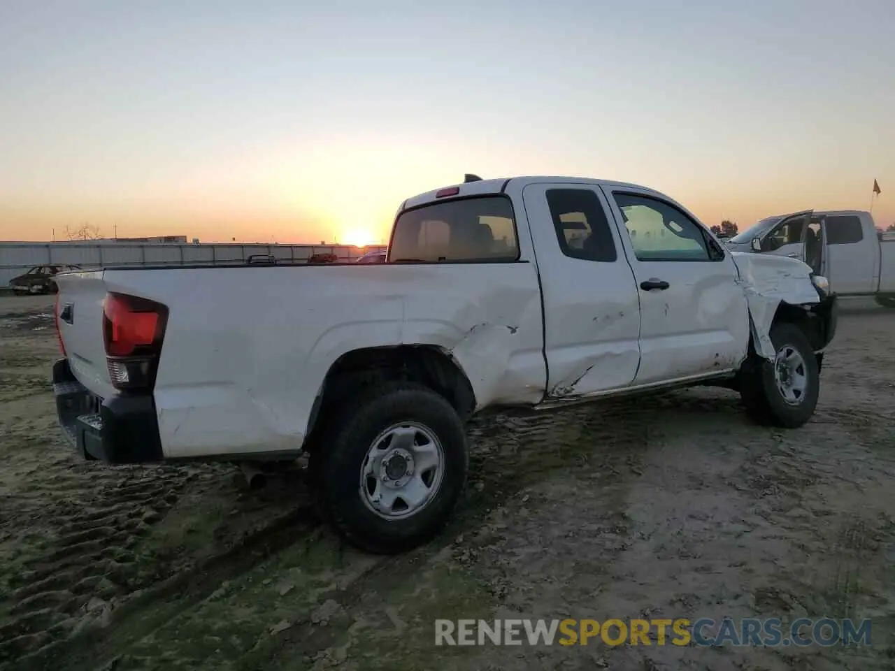 3 Photograph of a damaged car 3TYRX5GN3MT032434 TOYOTA TACOMA 2021
