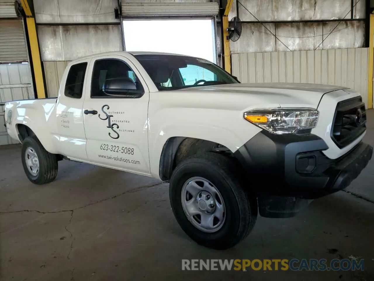 4 Photograph of a damaged car 3TYRX5GN5MT012735 TOYOTA TACOMA 2021