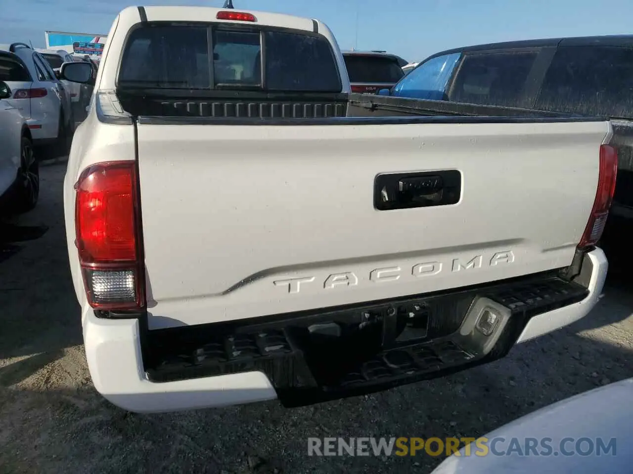 6 Photograph of a damaged car 3TYRX5GN7MT032369 TOYOTA TACOMA 2021