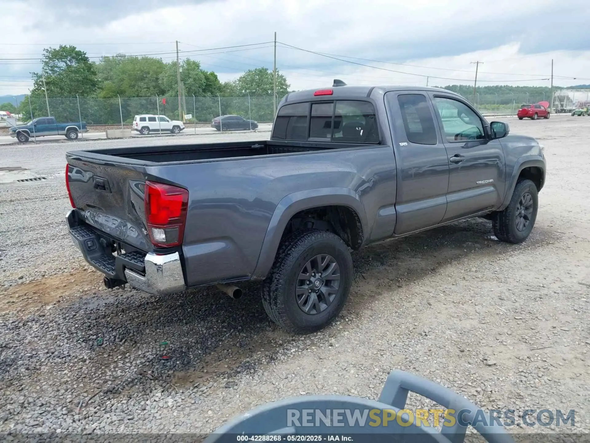 4 Photograph of a damaged car 3TYRZ5CN5MT011178 TOYOTA TACOMA 2021