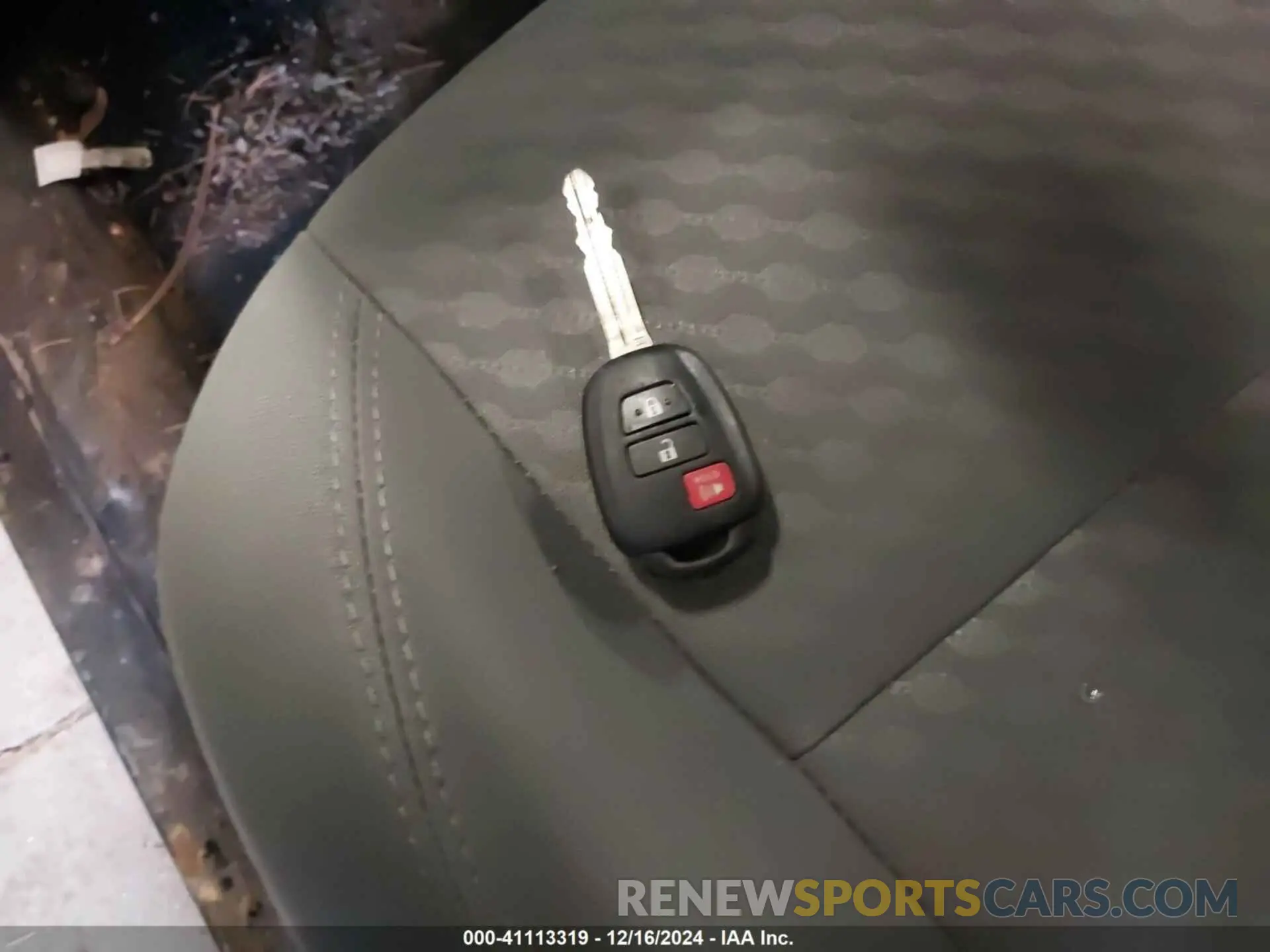8 Photograph of a damaged car 3TYSZ5AN3MT034530 TOYOTA TACOMA 2021