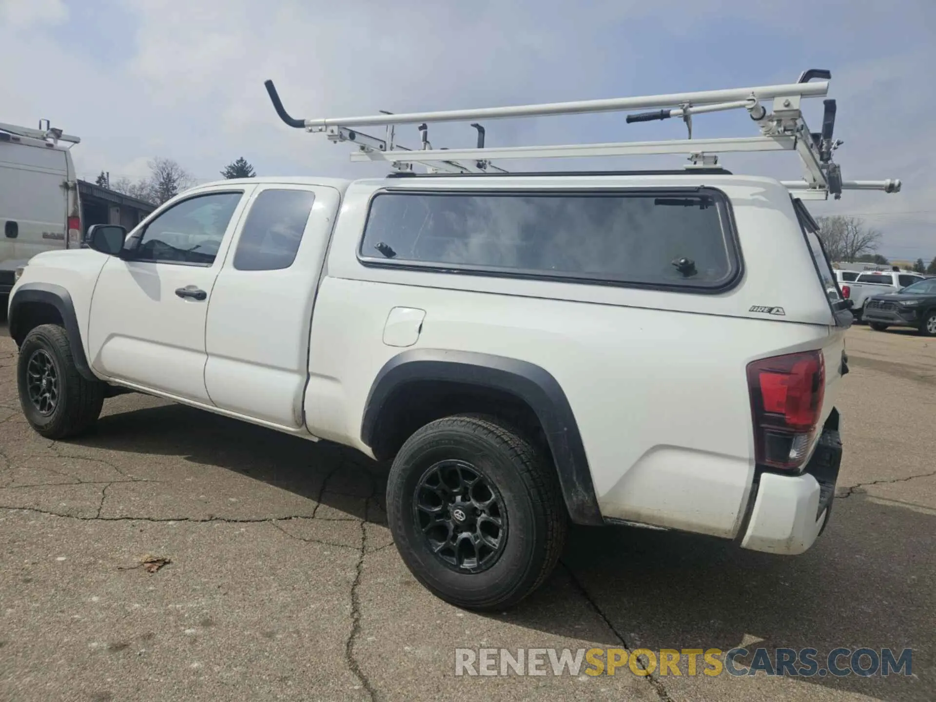 4 Фотография поврежденного автомобиля 3TYSZ5AN3MT046452 TOYOTA TACOMA 2021