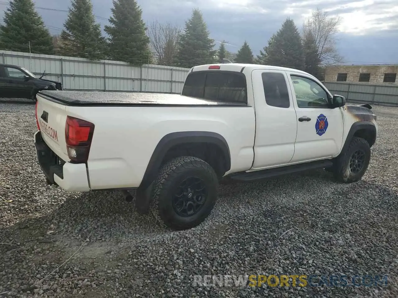3 Photograph of a damaged car 3TYSZ5AN7MT046504 TOYOTA TACOMA 2021