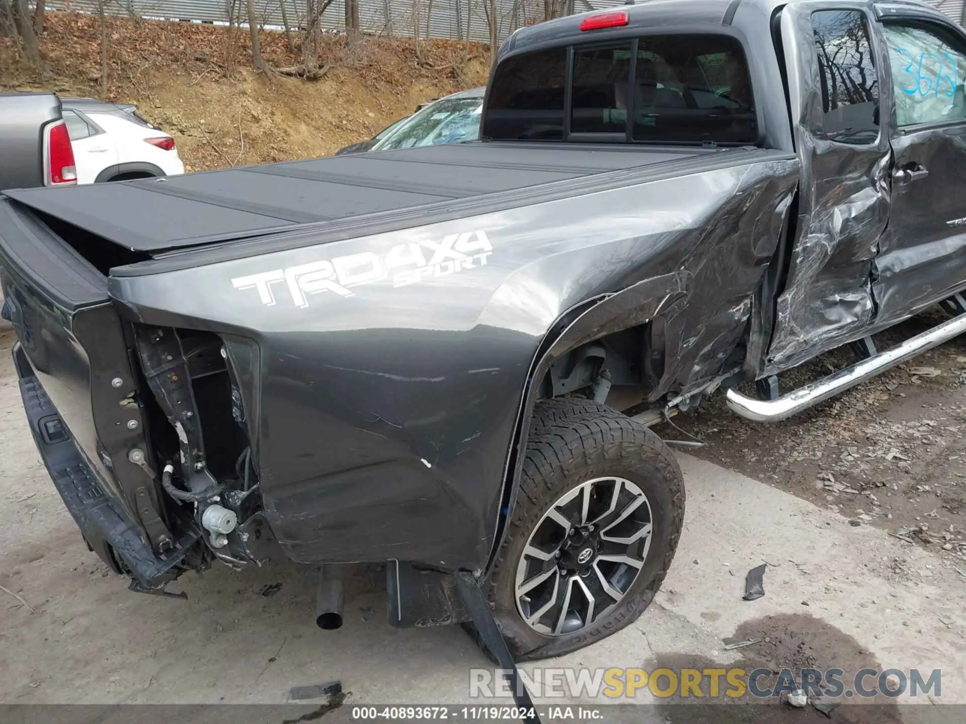 6 Photograph of a damaged car 3TYSZ5ANXMT014307 TOYOTA TACOMA 2021