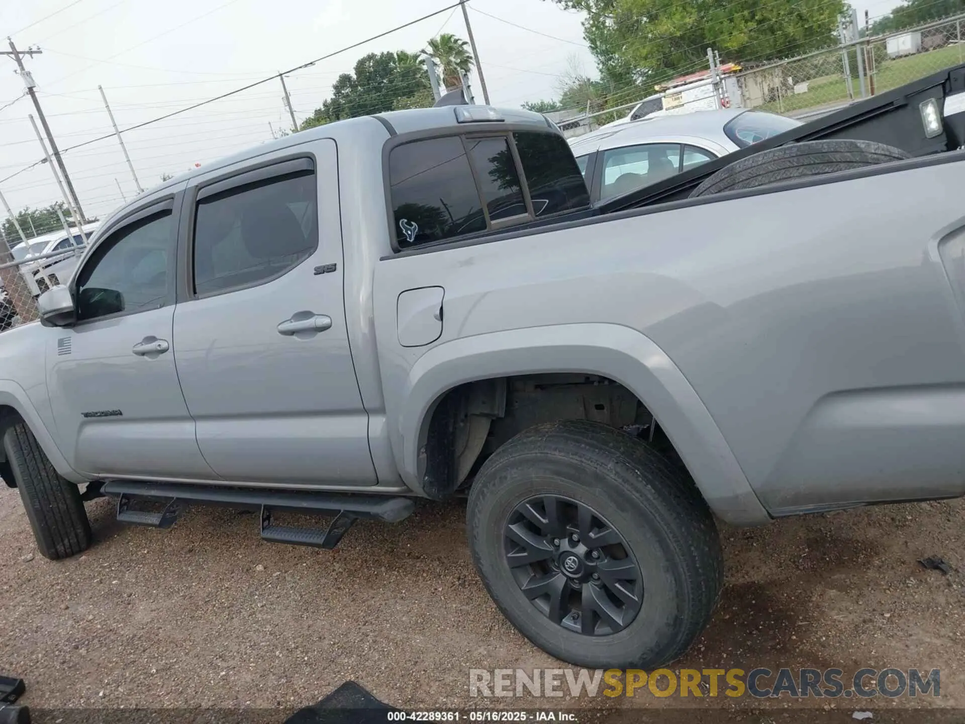 15 Photograph of a damaged car 5TFAX5GN3MX193319 TOYOTA TACOMA 2021