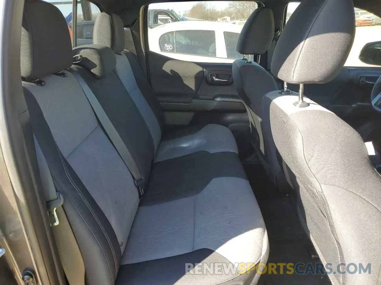 10 Фотография поврежденного автомобиля 5TFAZ5CN0MX107755 TOYOTA TACOMA 2021