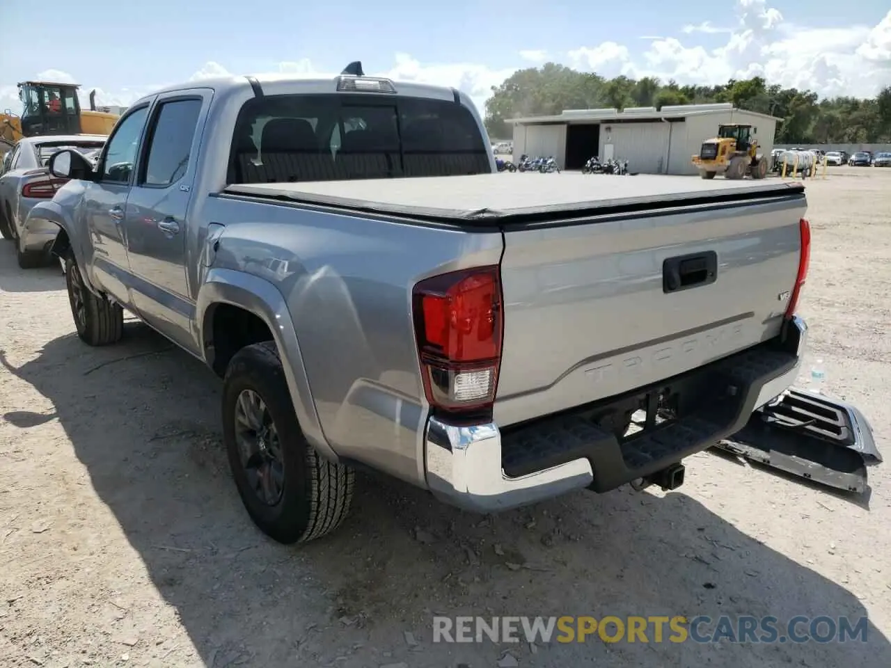 3 Photograph of a damaged car 5TFAZ5CN1MX101009 TOYOTA TACOMA 2021