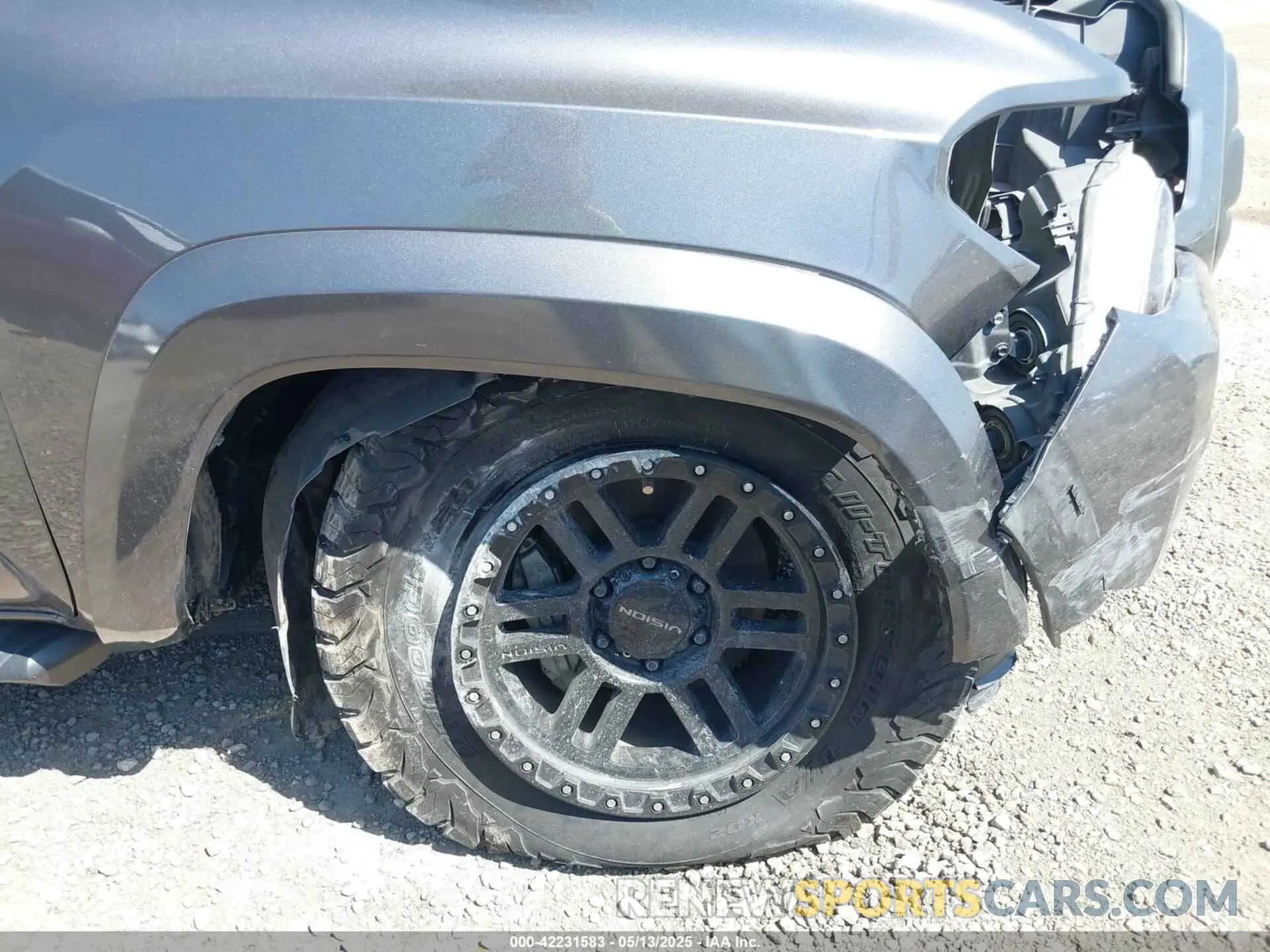 6 Photograph of a damaged car 5TFAZ5CN1MX106081 TOYOTA TACOMA 2021