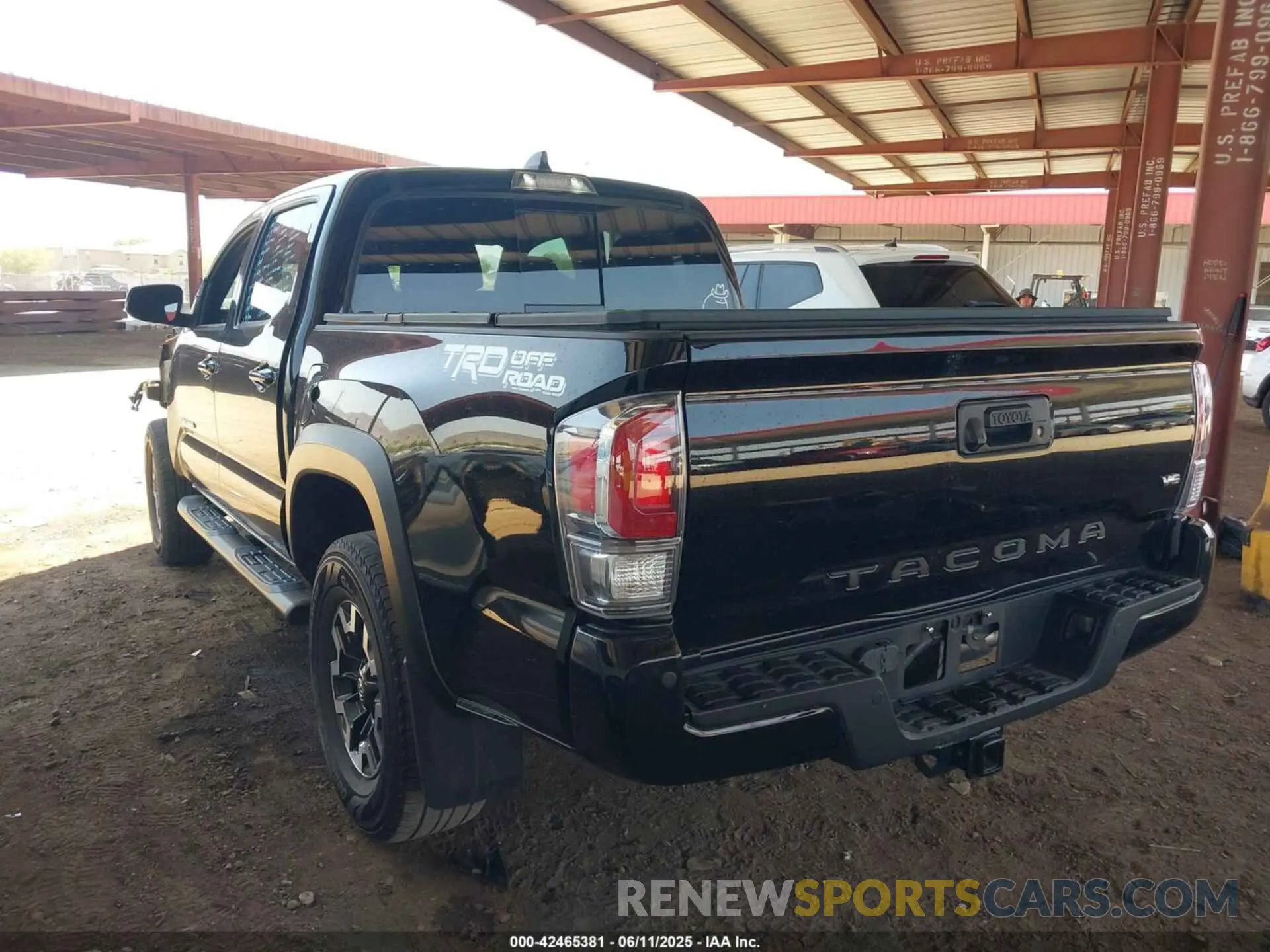 3 Photograph of a damaged car 5TFAZ5CN1MX111605 TOYOTA TACOMA 2021