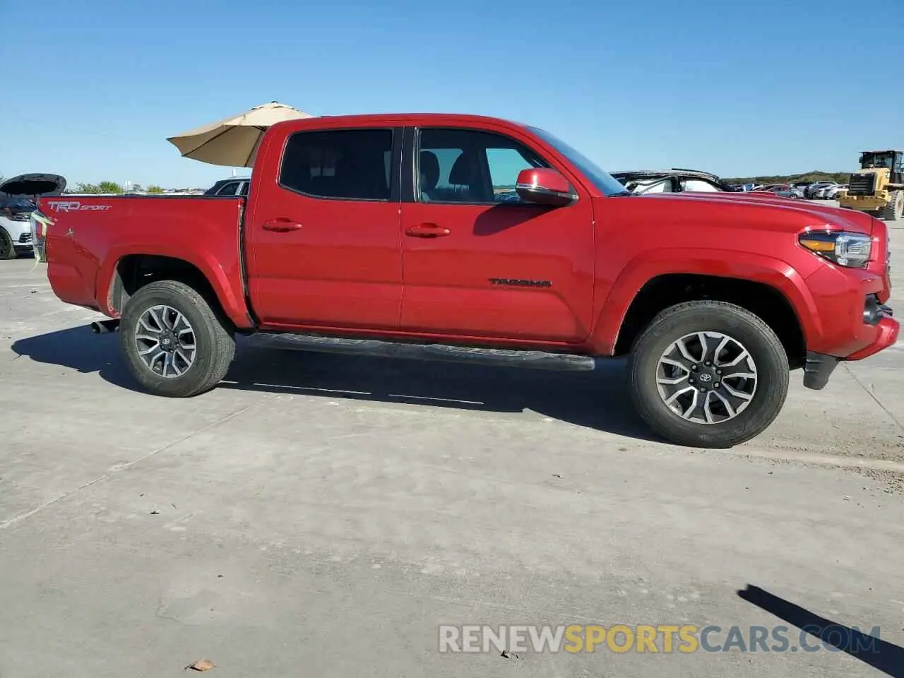4 Photograph of a damaged car 5TFAZ5CN2MX100161 TOYOTA TACOMA 2021