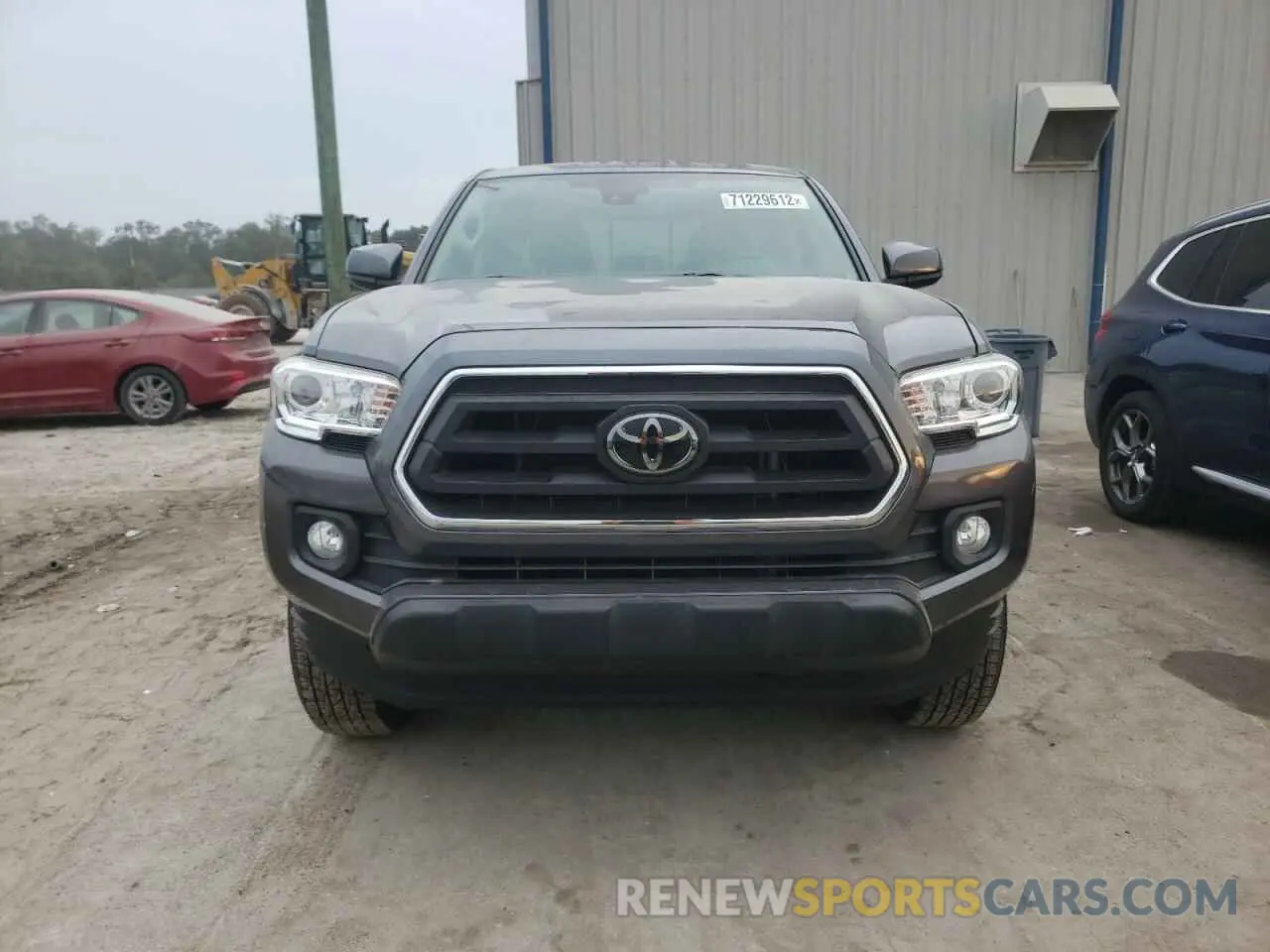 5 Photograph of a damaged car 5TFAZ5CN2MX103271 TOYOTA TACOMA 2021