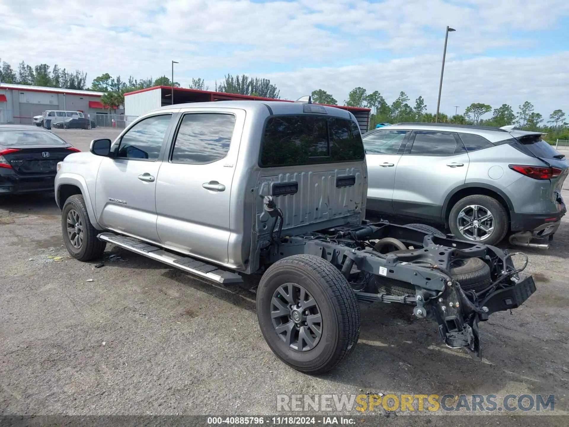3 Фотография поврежденного автомобиля 5TFAZ5CN3MX096167 TOYOTA TACOMA 2021