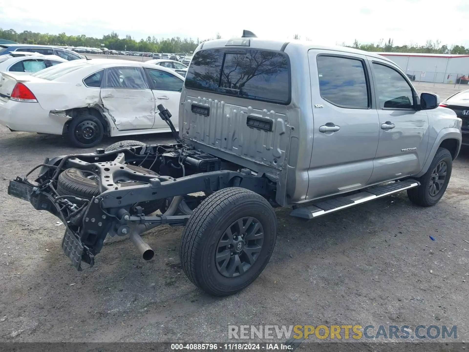 4 Фотография поврежденного автомобиля 5TFAZ5CN3MX096167 TOYOTA TACOMA 2021