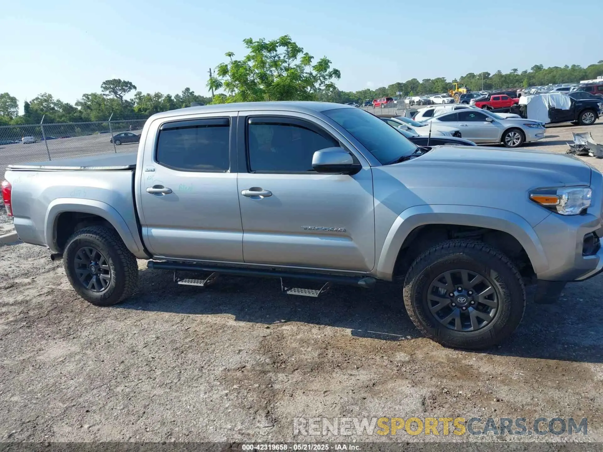 13 Фотография поврежденного автомобиля 5TFAZ5CN4MX108021 TOYOTA TACOMA 2021