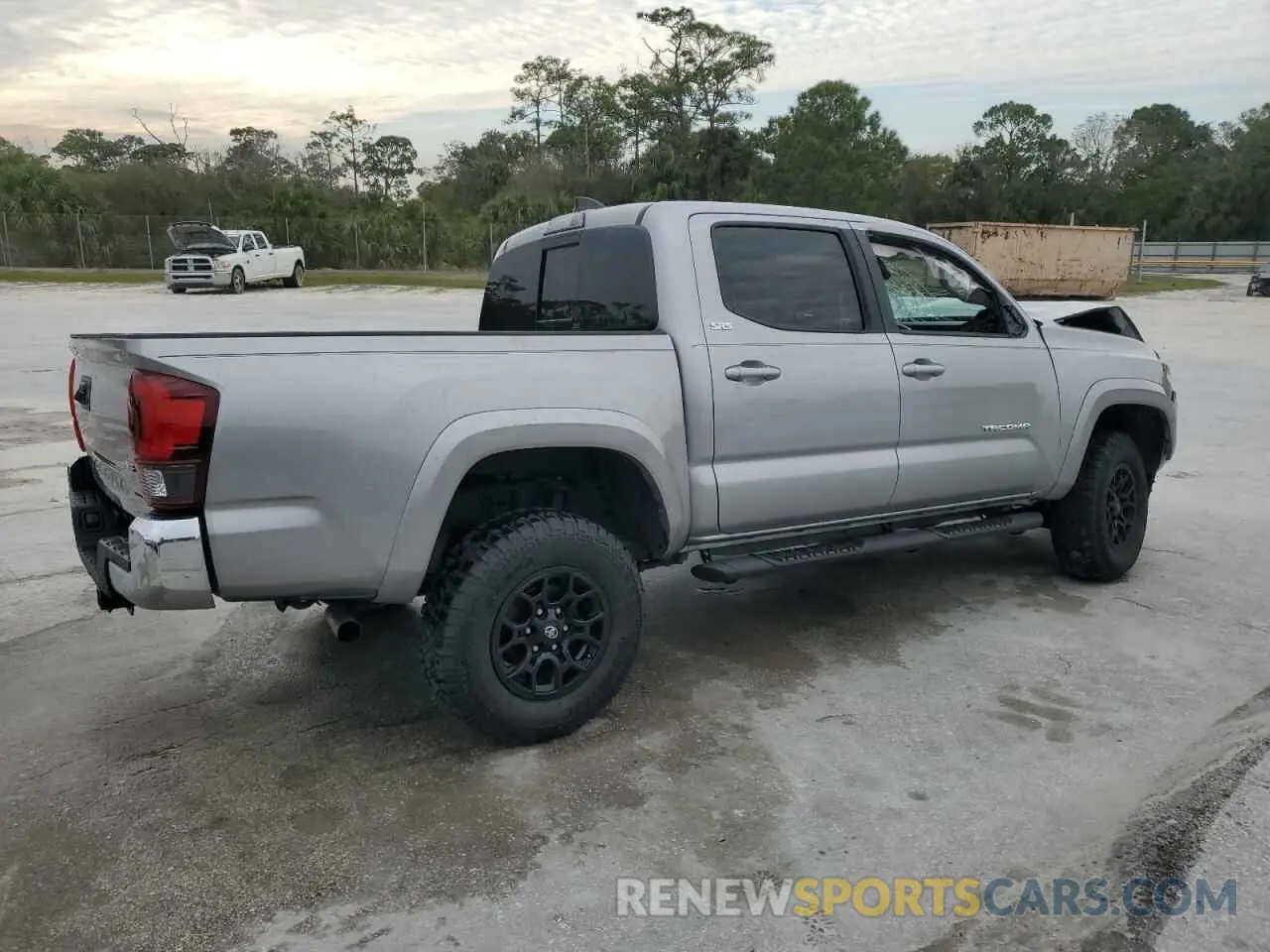 3 Photograph of a damaged car 5TFAZ5CN4MX113753 TOYOTA TACOMA 2021