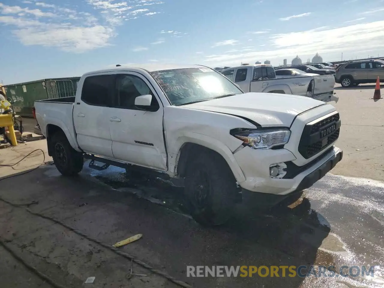 4 Photograph of a damaged car 5TFAZ5CN5MX104835 TOYOTA TACOMA 2021