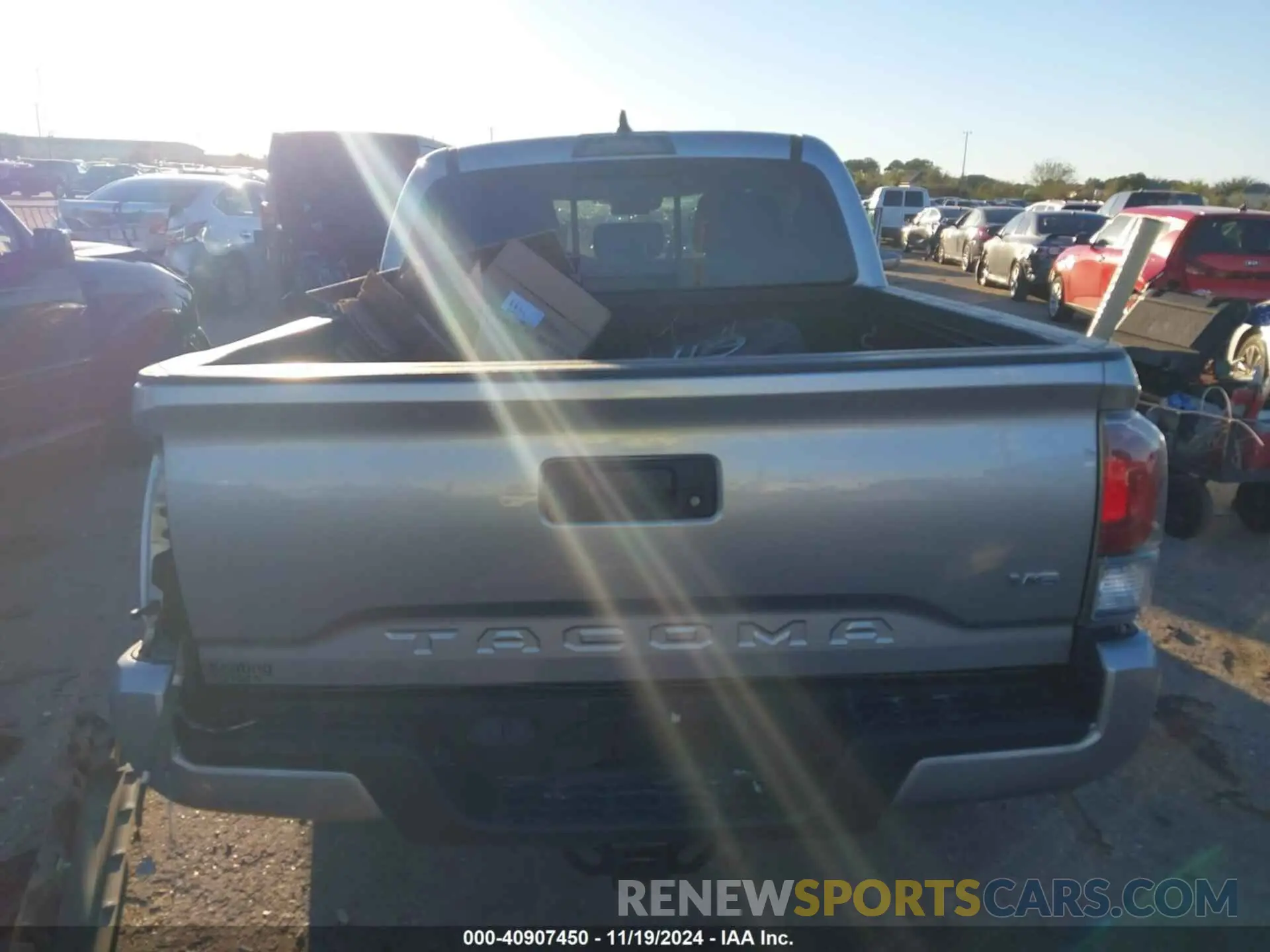 15 Photograph of a damaged car 5TFAZ5CN5MX117195 TOYOTA TACOMA 2021