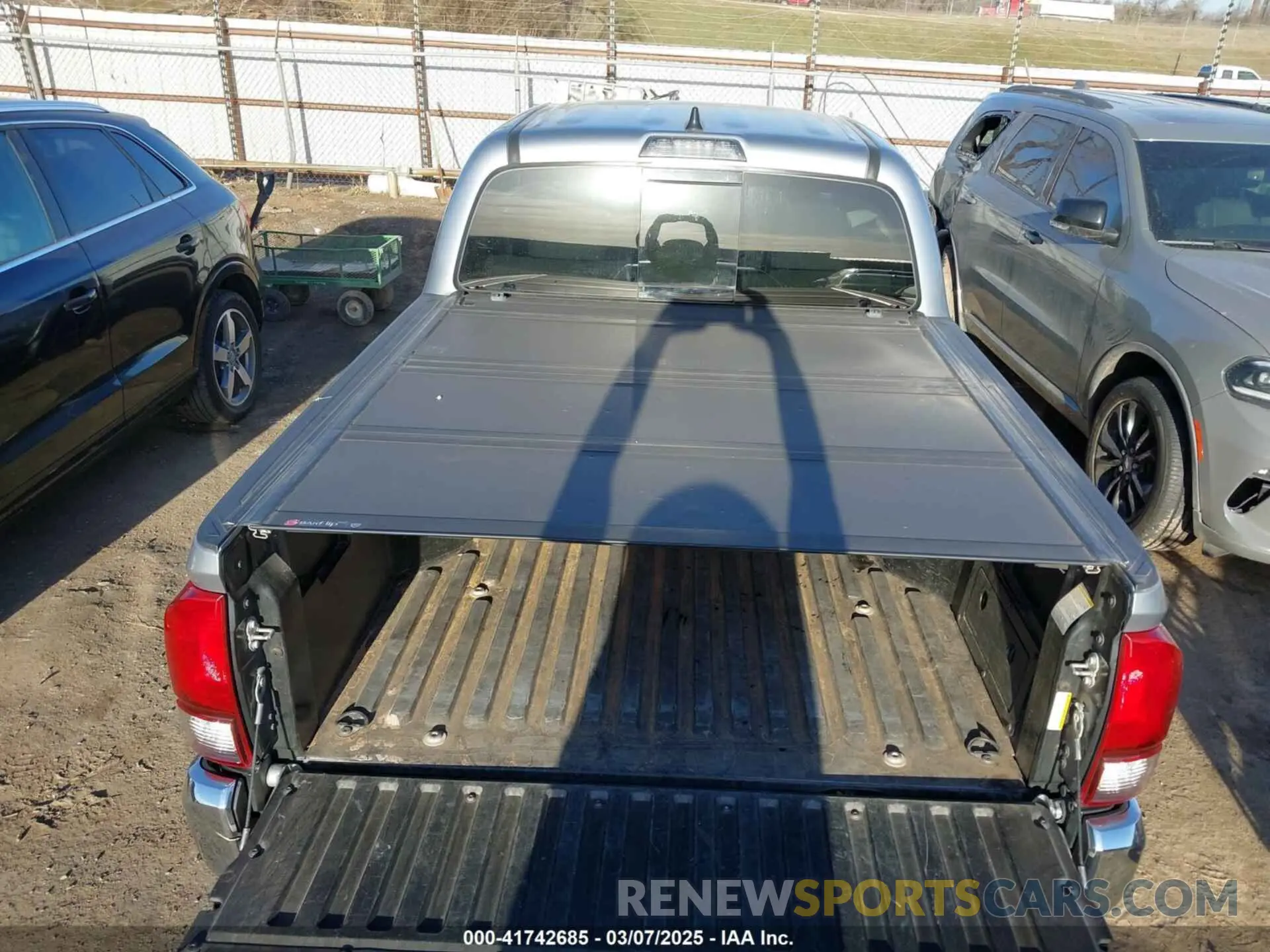 16 Фотография поврежденного автомобиля 5TFAZ5CN6MX096177 TOYOTA TACOMA 2021