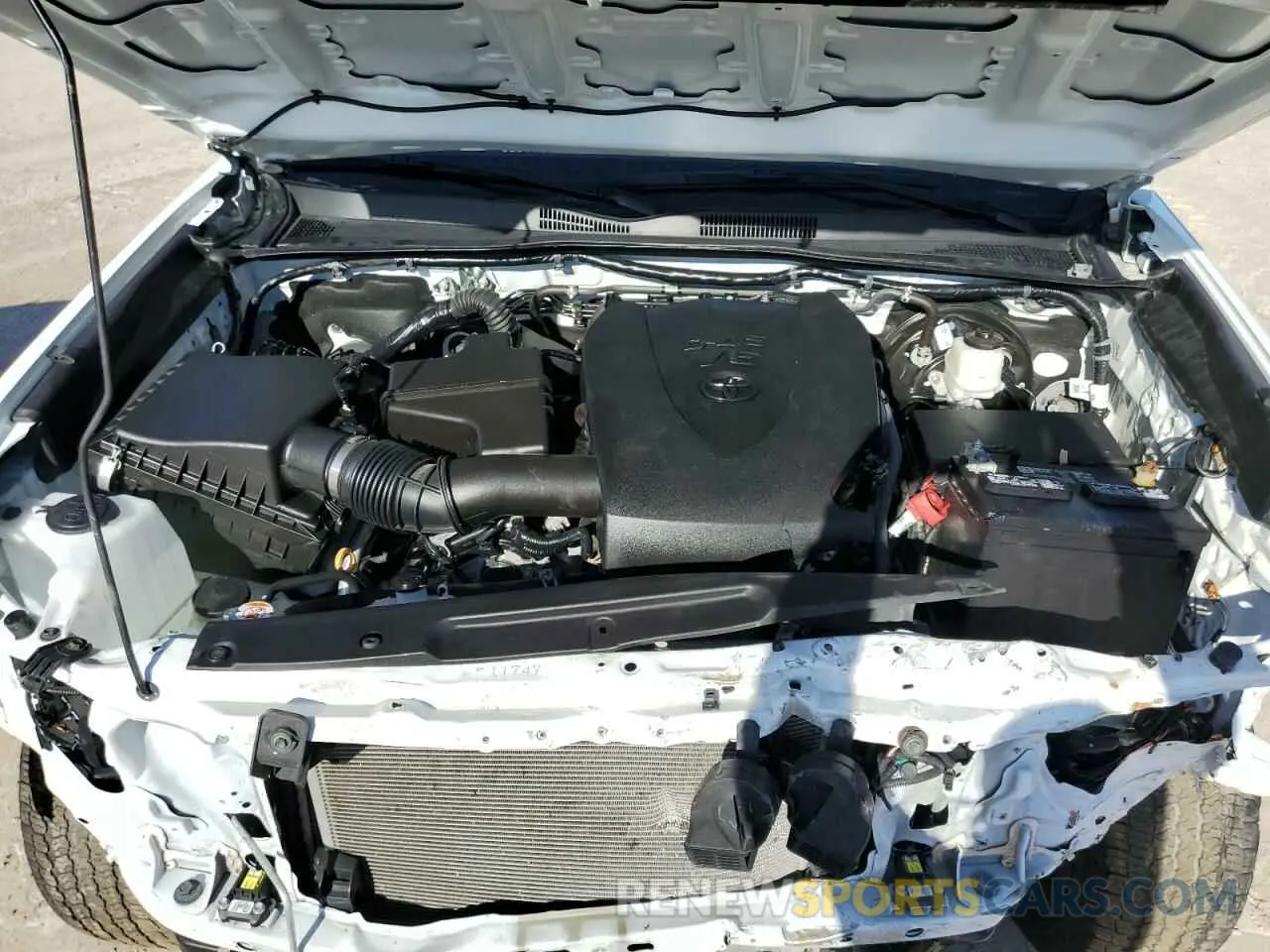 11 Photograph of a damaged car 5TFAZ5CN6MX109932 TOYOTA TACOMA 2021