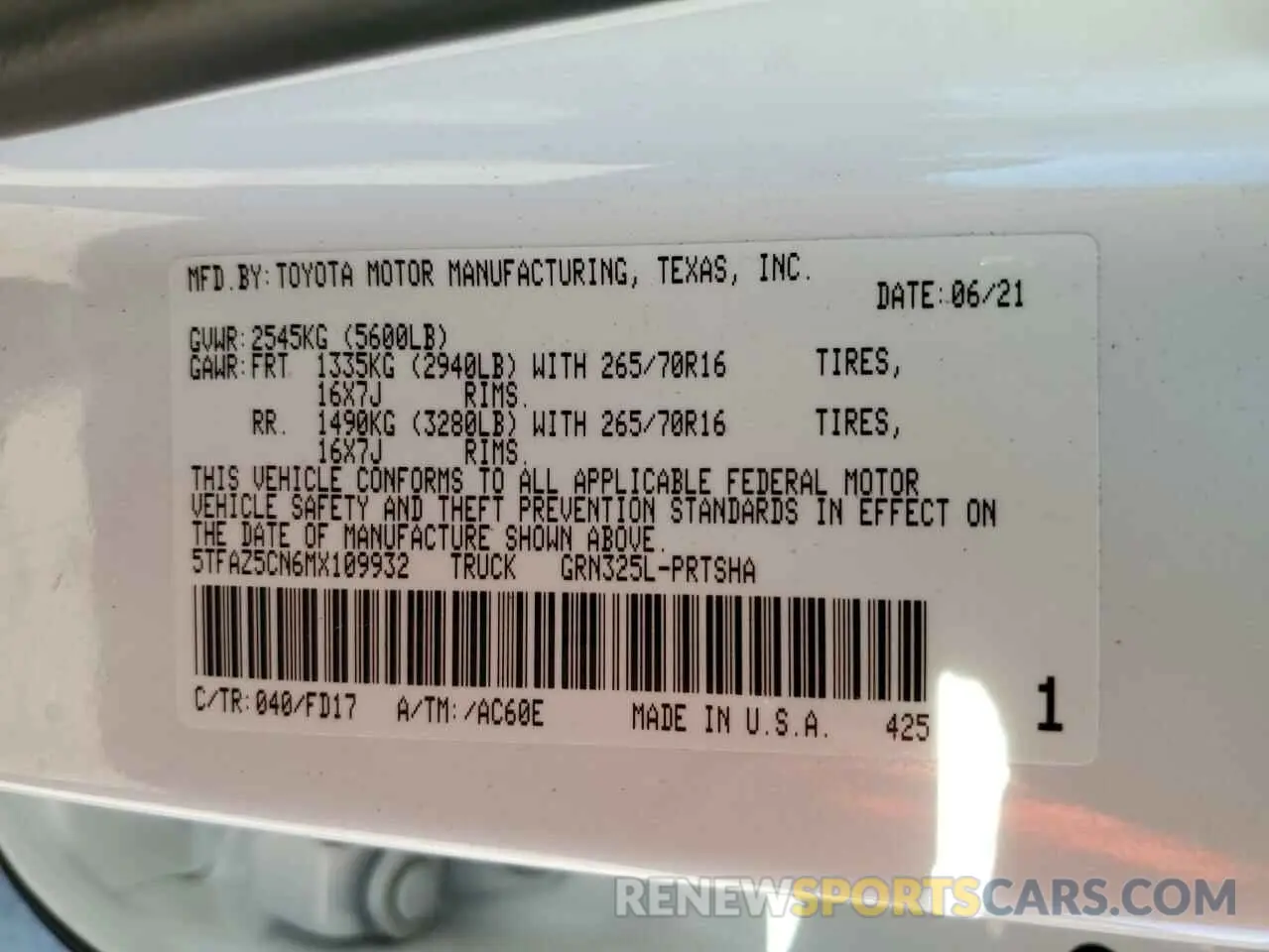 12 Photograph of a damaged car 5TFAZ5CN6MX109932 TOYOTA TACOMA 2021