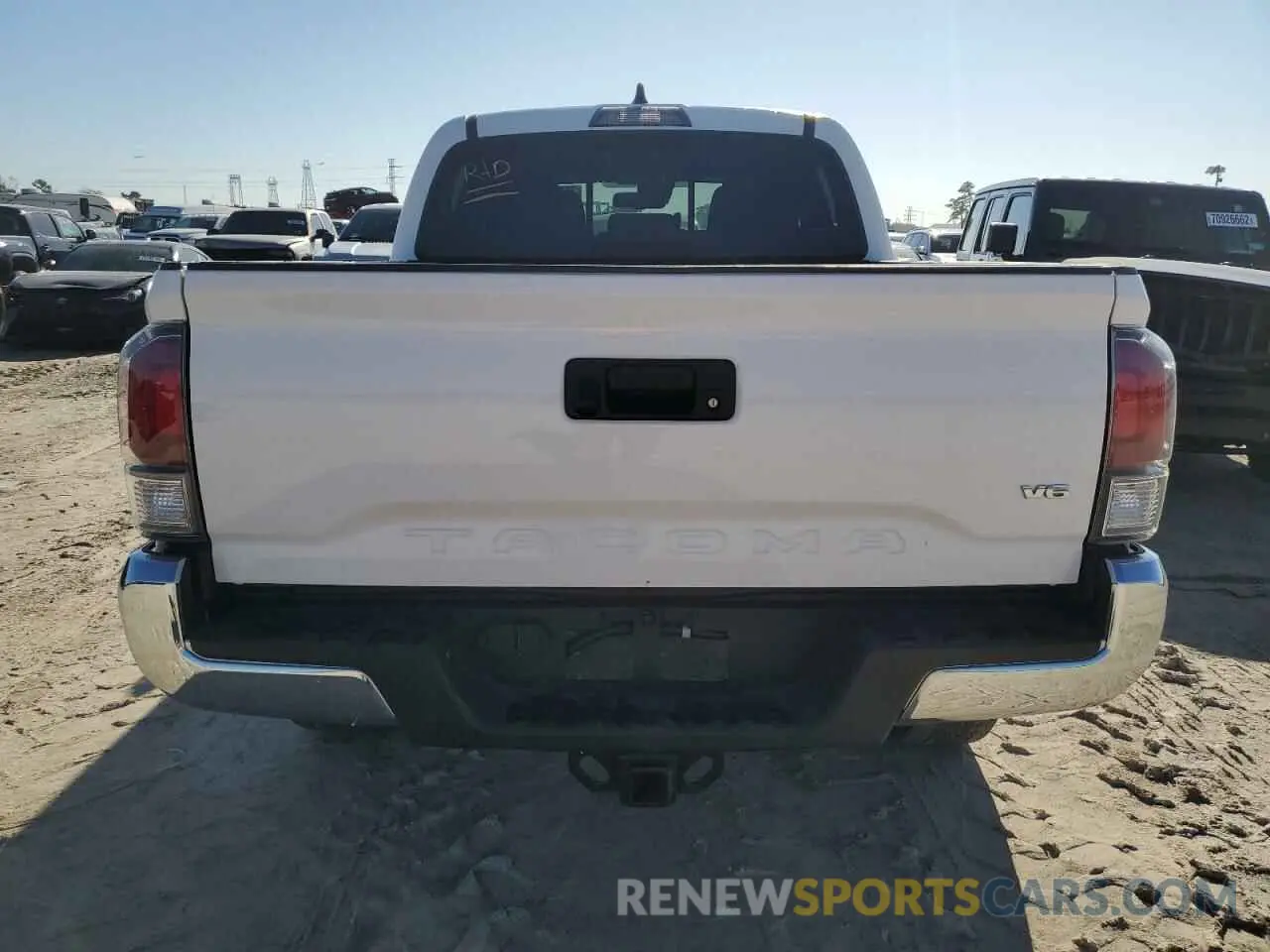 6 Photograph of a damaged car 5TFAZ5CN6MX109932 TOYOTA TACOMA 2021