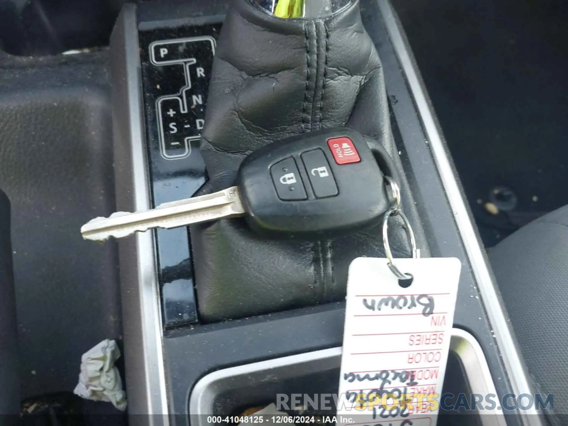 11 Фотография поврежденного автомобиля 5TFAZ5CN6MX115861 TOYOTA TACOMA 2021
