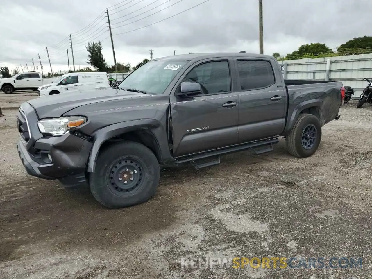 1 Photograph of a damaged car 5TFAZ5CN7MX098617 TOYOTA TACOMA 2021