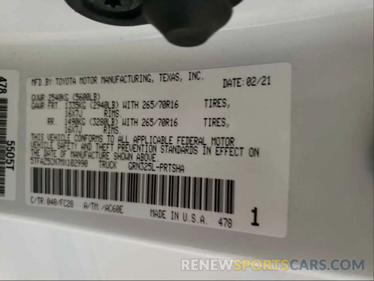 10 Photograph of a damaged car 5TFAZ5CN7MX102990 TOYOTA TACOMA 2021