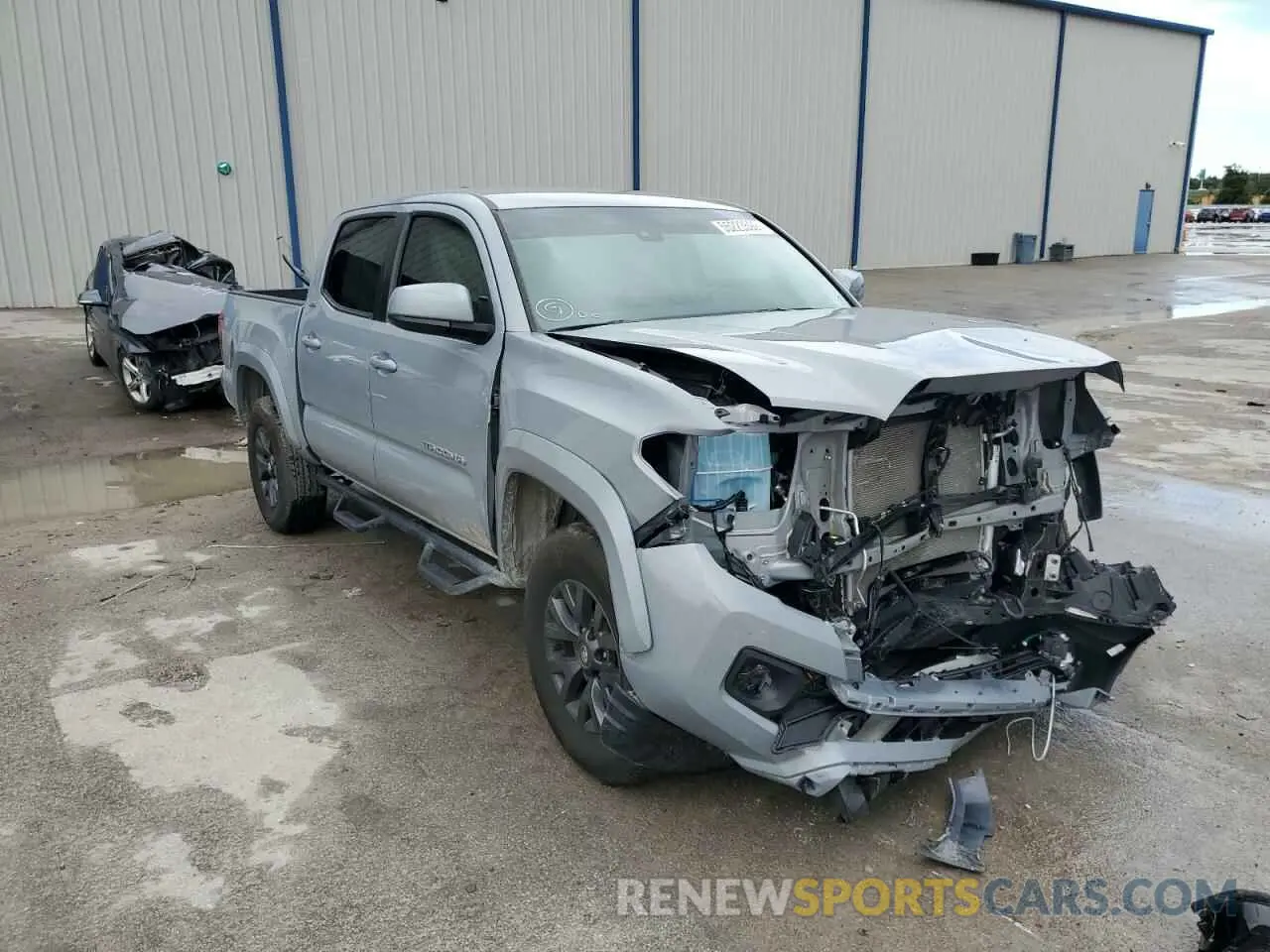 1 Photograph of a damaged car 5TFAZ5CN7MX108756 TOYOTA TACOMA 2021