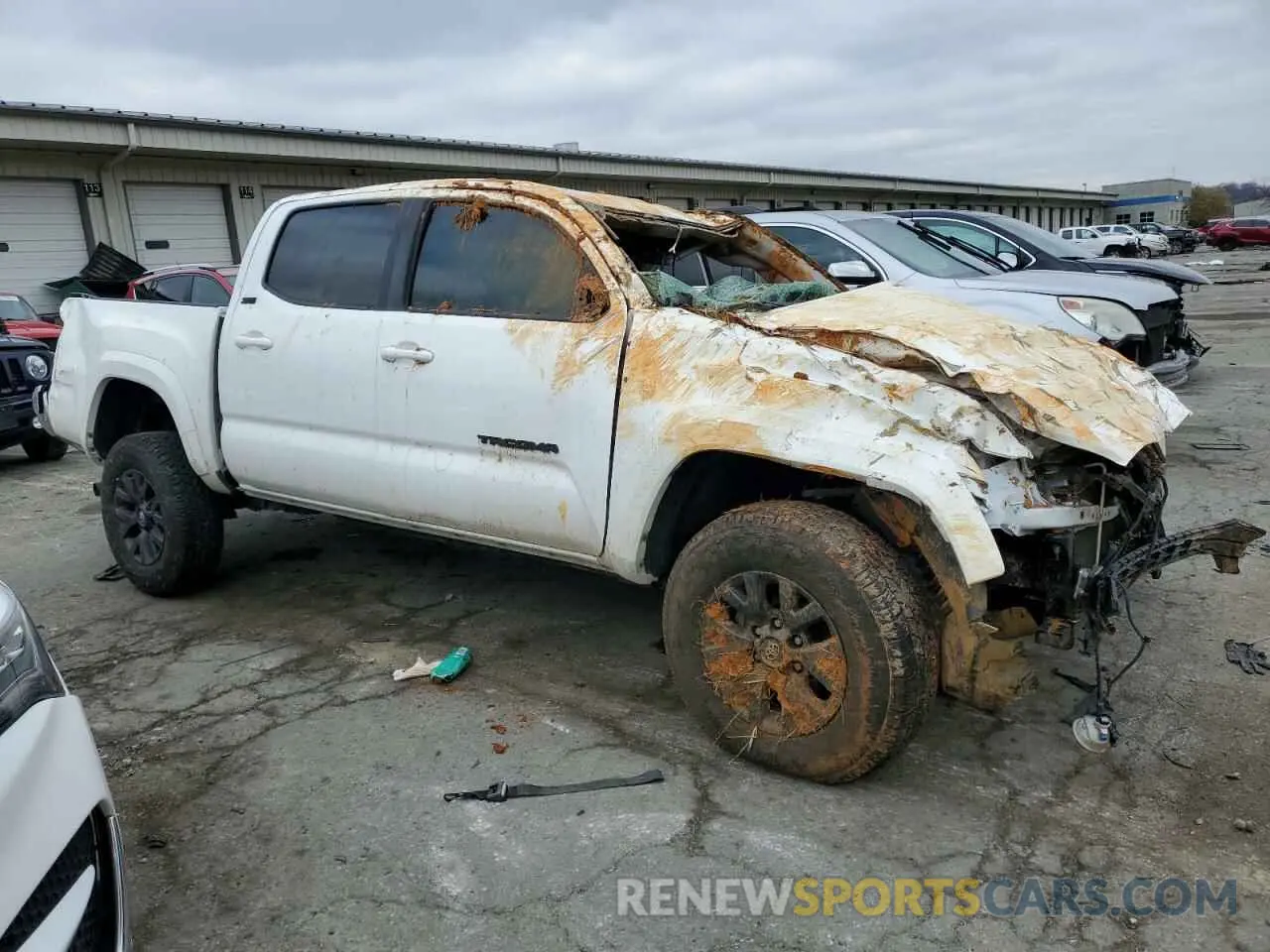 4 Фотография поврежденного автомобиля 5TFAZ5CN8MX096911 TOYOTA TACOMA 2021