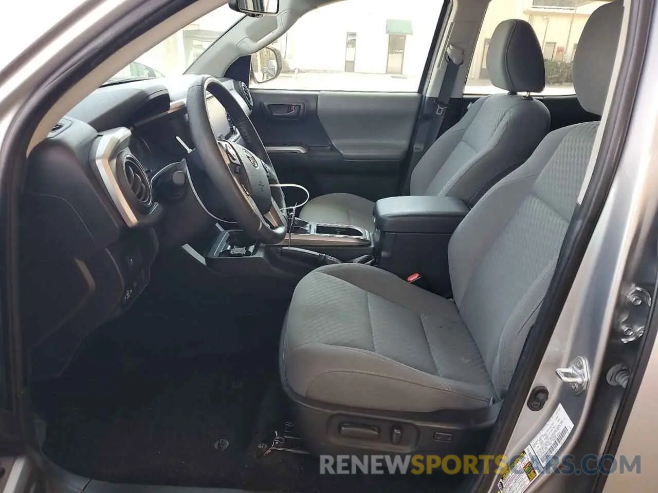 7 Фотография поврежденного автомобиля 5TFAZ5CN9MX107916 TOYOTA TACOMA 2021