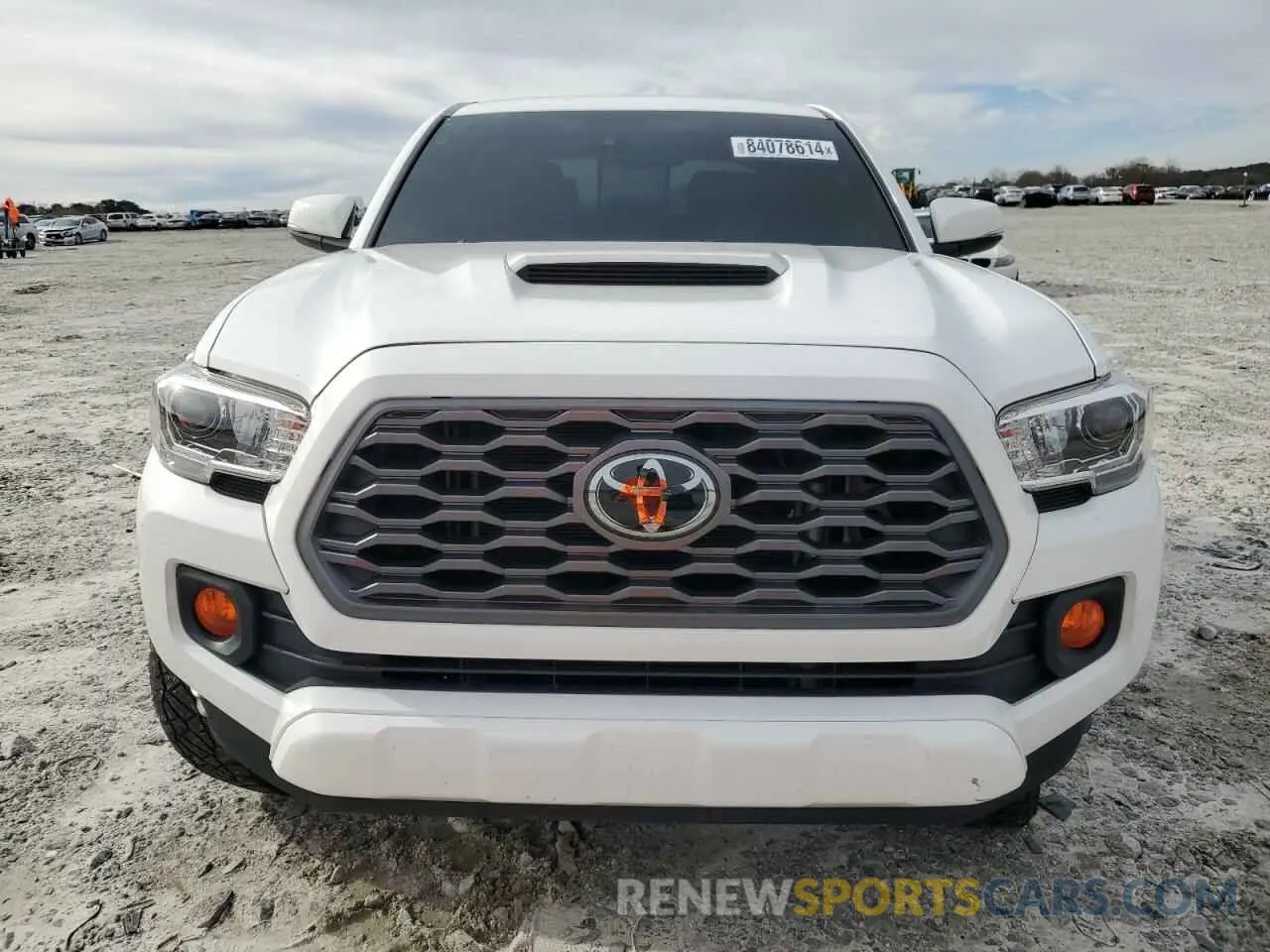 5 Photograph of a damaged car 5TFAZ5CN9MX115160 TOYOTA TACOMA 2021