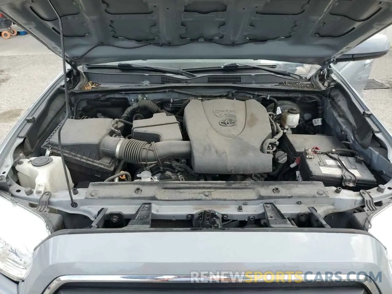 11 Photograph of a damaged car 5TFAZ5CNXMX102031 TOYOTA TACOMA 2021