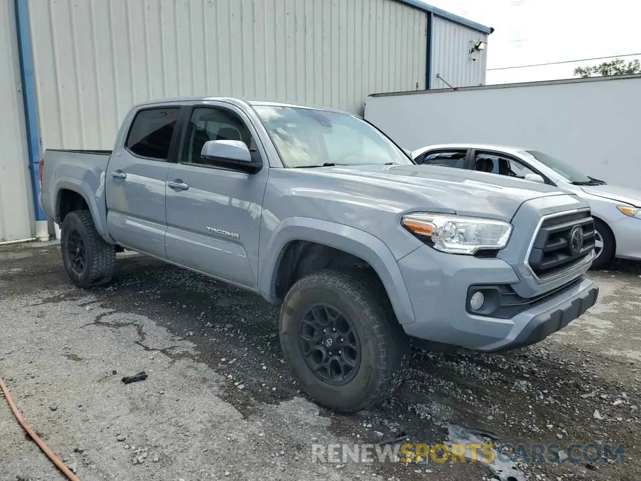 4 Photograph of a damaged car 5TFAZ5CNXMX102031 TOYOTA TACOMA 2021