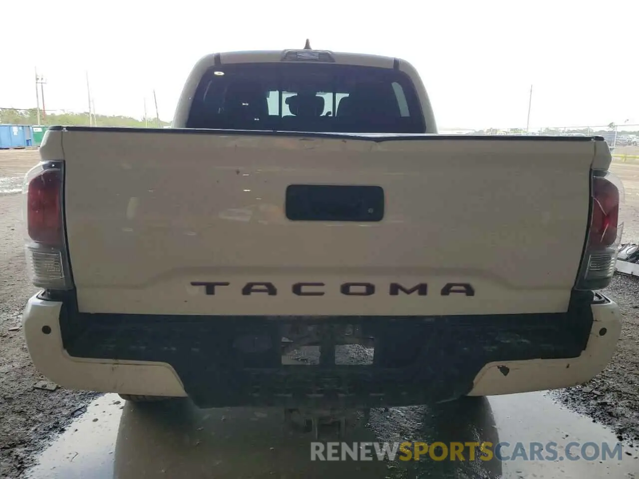 6 Photograph of a damaged car 5TFCZ5AN1MX265954 TOYOTA TACOMA 2021