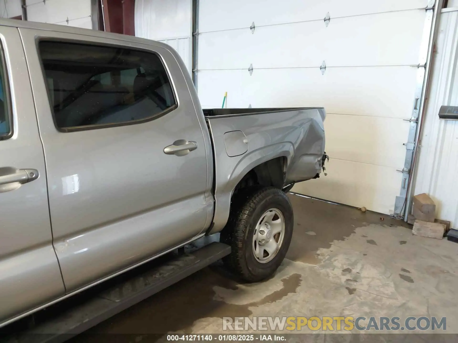 16 Photograph of a damaged car 5TFCZ5AN1MX280843 TOYOTA TACOMA 2021