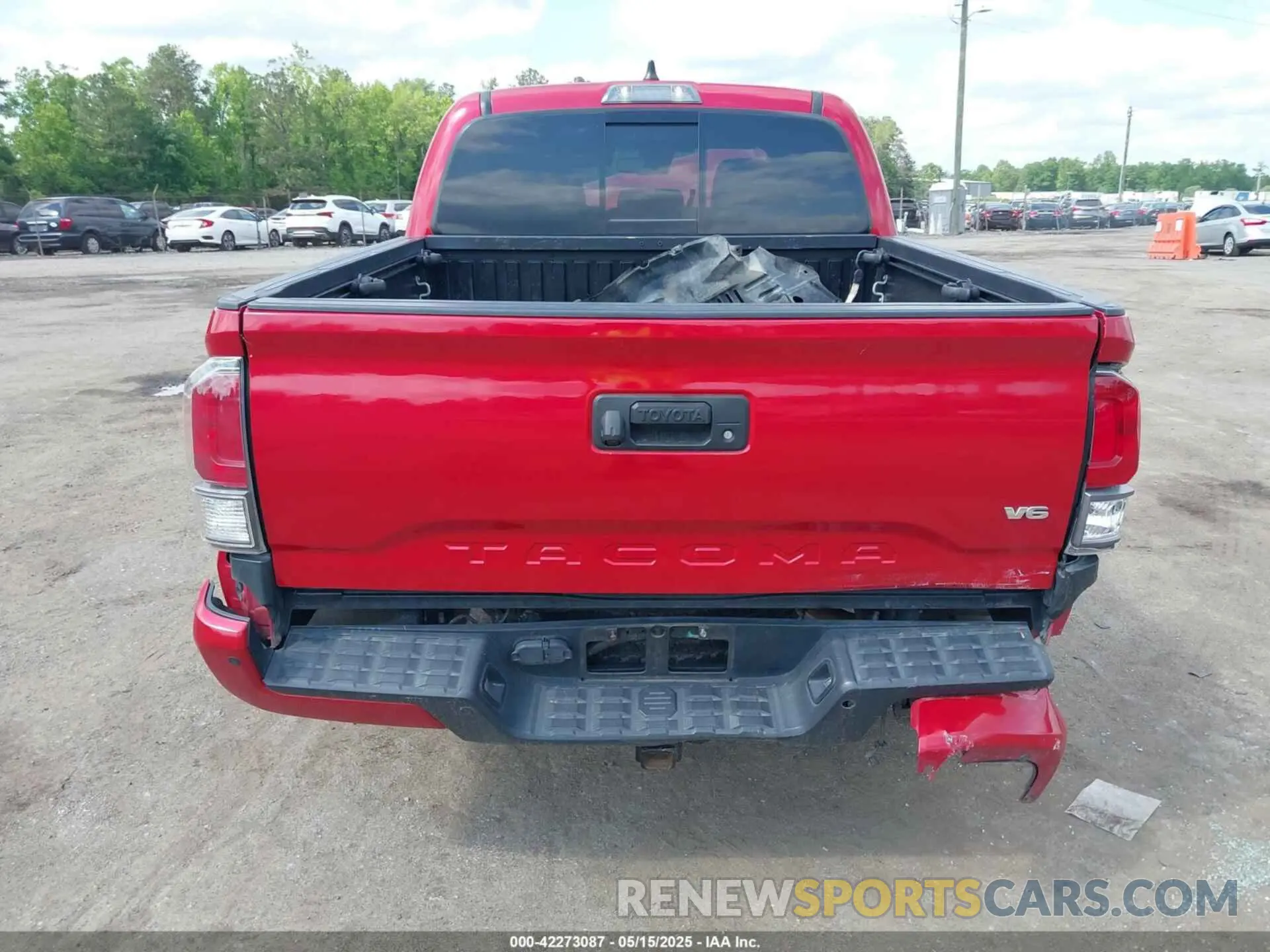 15 Photograph of a damaged car 5TFCZ5AN2MX263159 TOYOTA TACOMA 2021